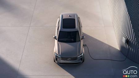 Volvo Readjusts Electrification Plans, and Teases ES90 Sedan