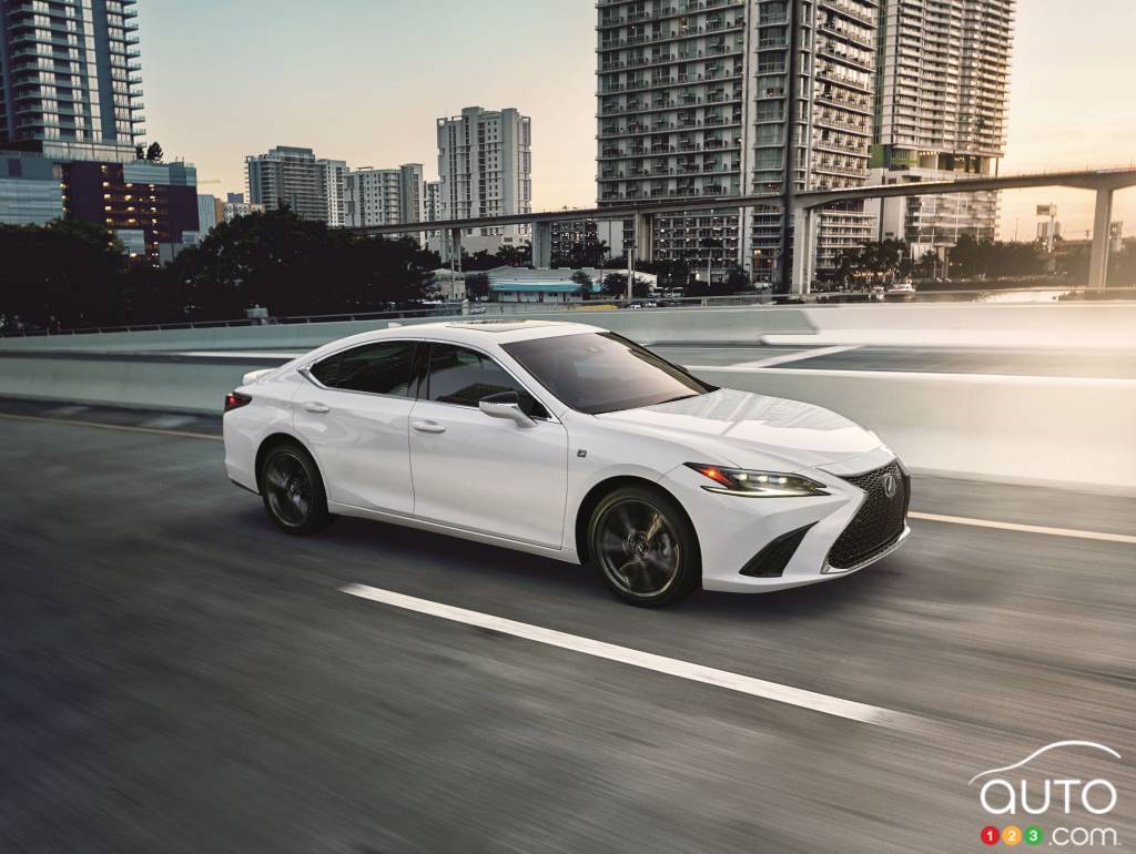 La Lexus ES 2025