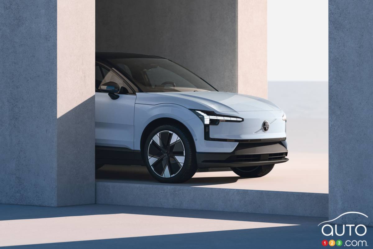 Volvo to Offer an EX60 on a New EV Platform, as Early as 2026