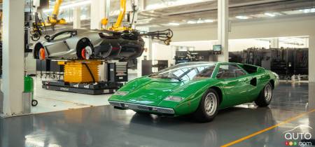 Lamborghini célèbre les 50 ans de la Countach