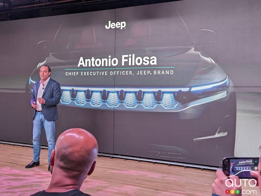 Antonio Filosa, PDG de Jeep, lors de la présentation du Wagoneer S