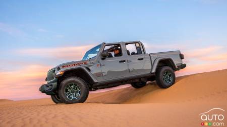 2025 Jeep Gladiator Loses Manual Gearbox