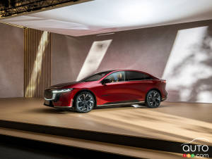 Brussels 2025: Mazda Unveils Mazda6e Electric Sedan, Coming to Europe