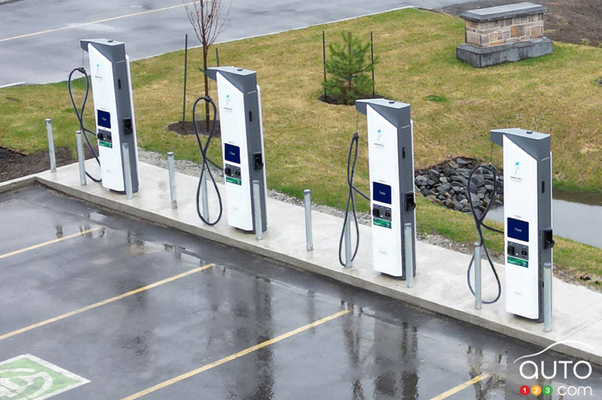 With iZEV Program Gone, Manufacturers and Dealers Demand End to EV Mandates