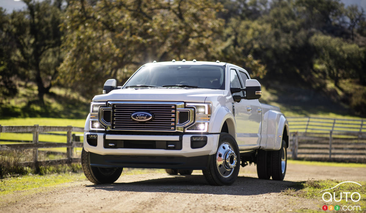 Ford Recalls 320,000 Super Duty Trucks Over Fuel Pump Defect