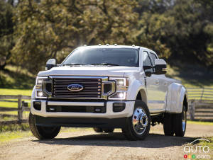 Ford Recalls 320,000 Super Duty Trucks Over Fuel Pump Defect