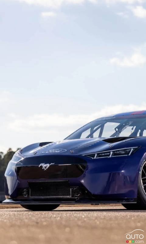 Ford Unveils NASCAR-Ready Mach-E Concept