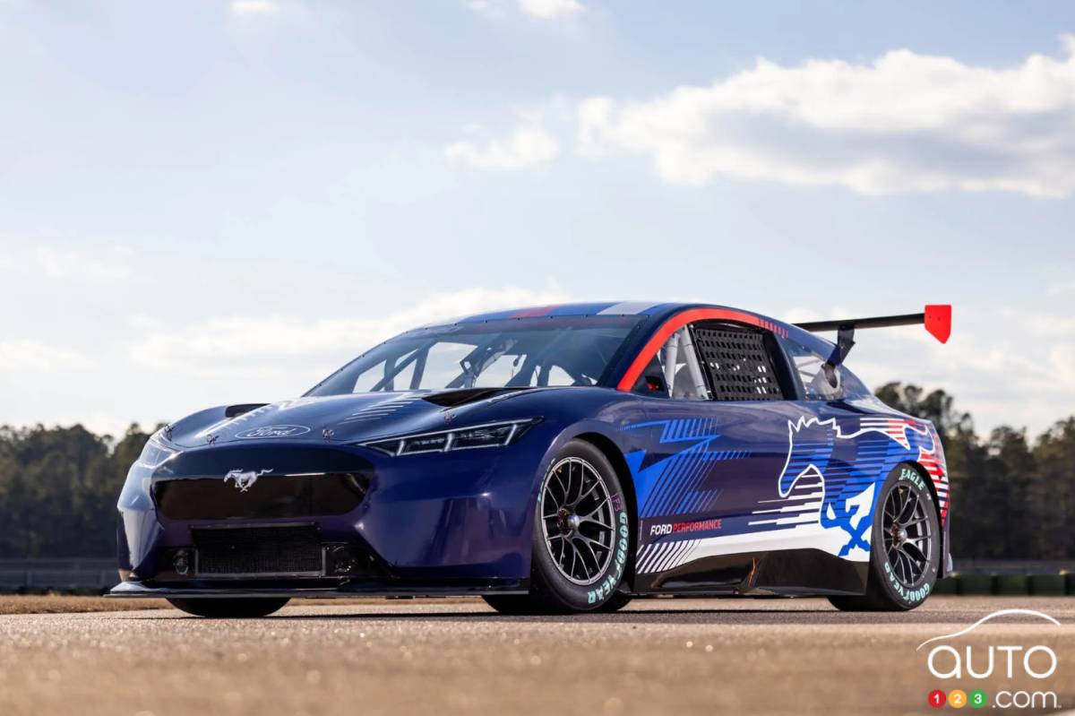 Ford Unveils NASCAR-Ready Mach-E Concept