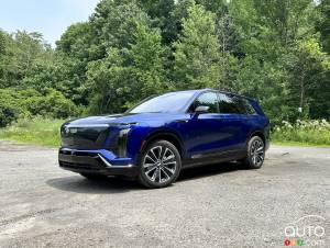 2026 Cadillac Vistiq Sport AWD Review: The Electric XT6?