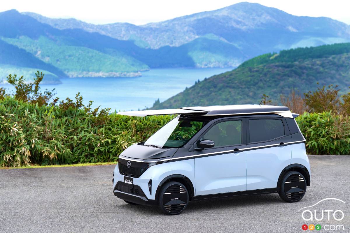 Nissan’s New Roof System Can Recharge an EV Using the Sun