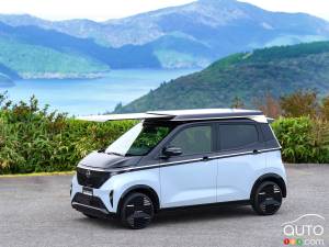 Nissan’s New Roof System Can Recharge an EV Using the Sun