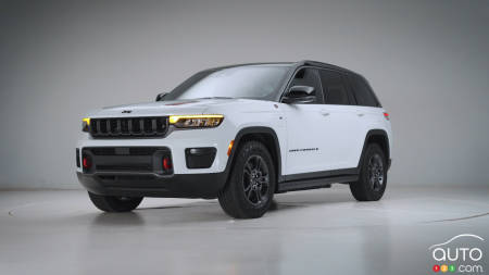 Jeep présente le Grand Cherokee 2026 avec le nouveau moteur Hurricane