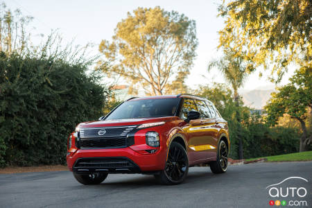 Le nouveau Nissan Rogue hybride rechargeable 2026, un sosie du Mitsubishi Outlander PHEV !