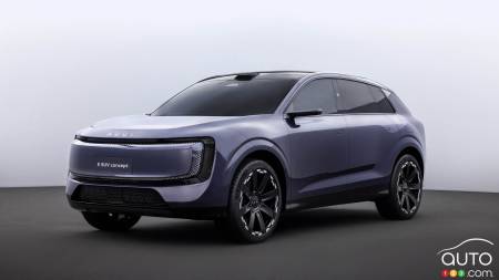 Audi and SAIC Present New All-Electric AUDI E SUV for China