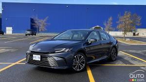 Toyota Camry 2026, essai : la berline hybride en pleine sérénité