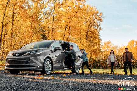 2026 Toyota Sienna Pricing Announced for Canada