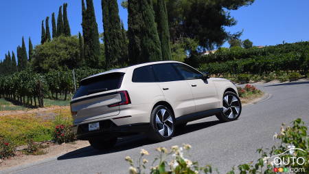 Volvo Pulls EX90 from Canada Due to Tariffs on U.S.-Built Vehicles