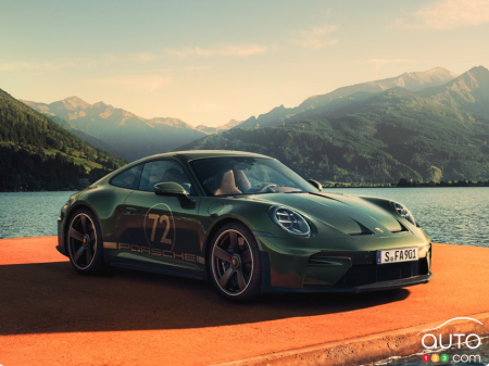 Porsche rend hommage à F.A. Porsche avec une 911 GT3 90