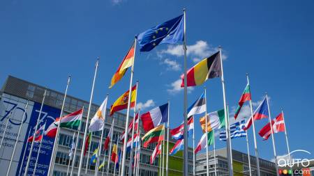 Europe Retreats on 2035 Target for Ban of Gas-, Diesel-Engine Cars