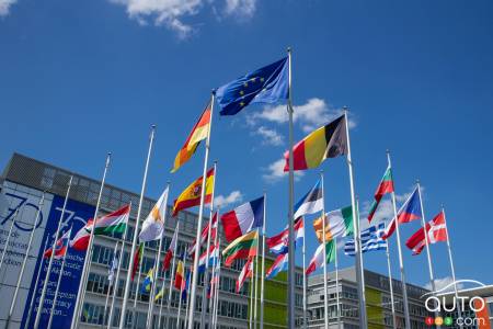 Europe Retreats on 2035 Target for Ban of Gas-, Diesel-Engine Cars