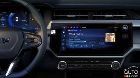 Apple Finds Its Way onto GM Screens… Even Without CarPlay