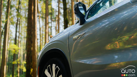 2026 Mitsubishi Outlander PHEV: More Electric Range