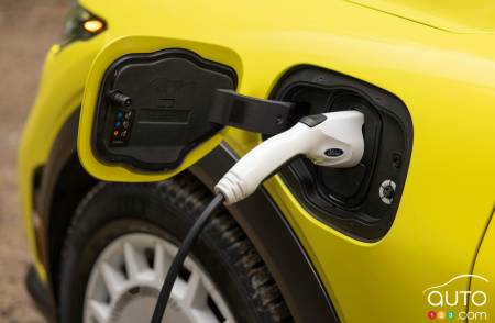 Ford Cancels Two EV Battery Contracts Totalling Nearly $18 Billion USD