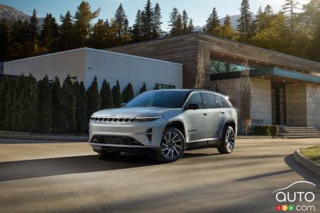 Chicago 2025 : Jeep présente une deuxième version du Wagoneer S 2025, la Limited