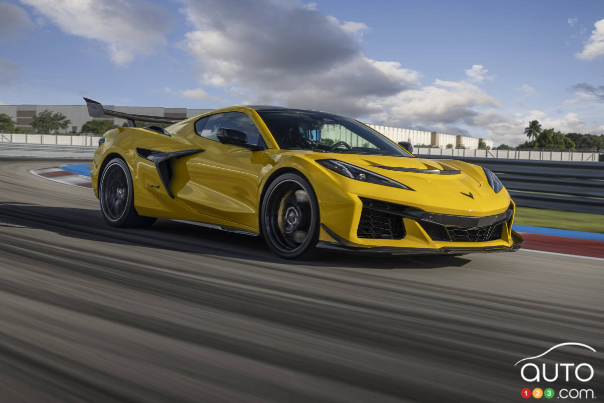 2025 Chevrolet Corvette ZR1 Priced Starting at $239,099 in Canada