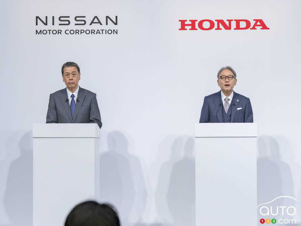 Makoto Uchida (Nissan), Toshihiro Mibe (Honda) et Takao Kato (Mitsubishi)