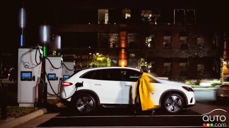 Mercedes-Benz Expands Charging Network in Canada