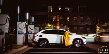 Mercedes-Benz Expands Charging Network in Canada