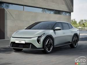 Kia Shows Two Versions of the Future EV4