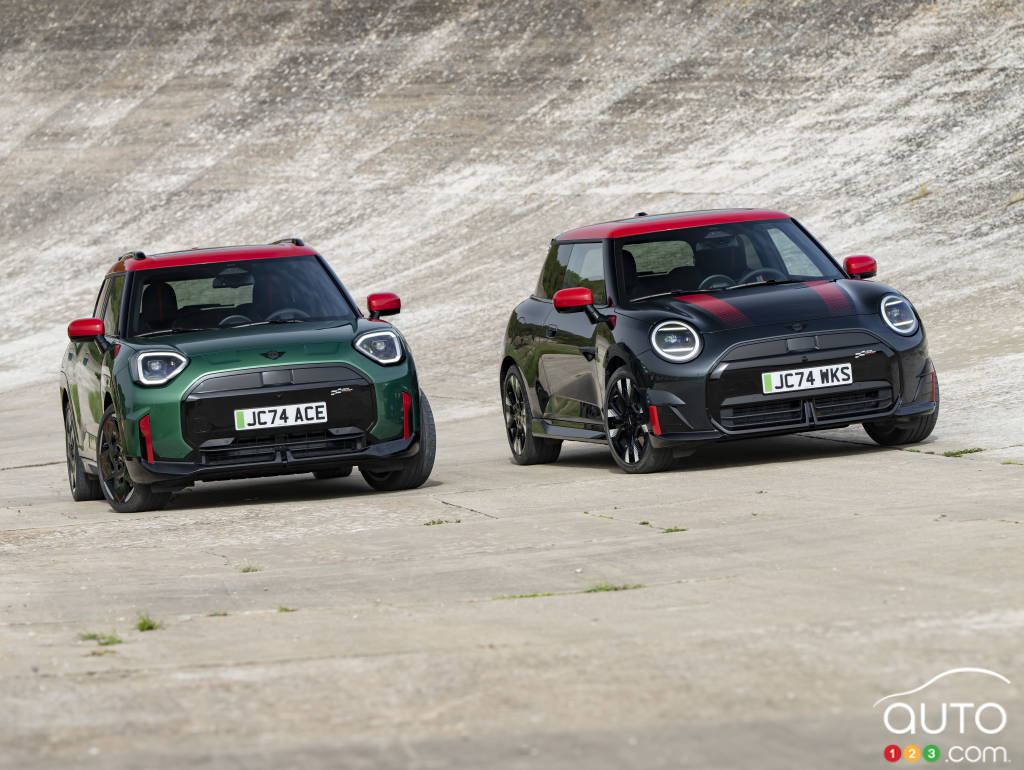 Les Mini Cooper et Aceman
