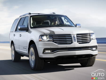 Lincoln Recalls 35,000 Navigators for Unusual Fire Risk