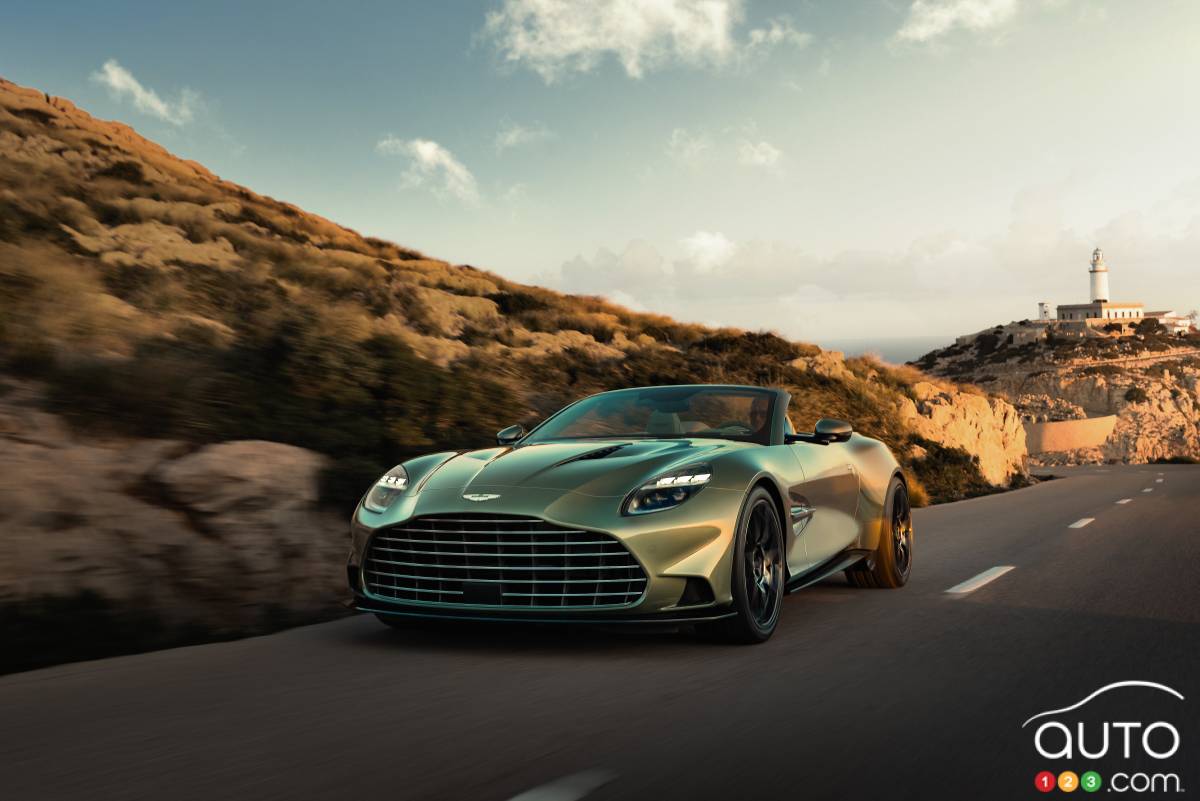 2026 Aston Martin Vanquish Volante Debuts Sporting Breathtaking Design
