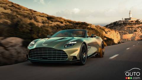 2026 Aston Martin Vanquish Volante Debuts Sporting Breathtaking Design