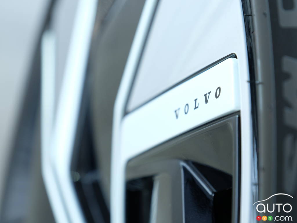 Wheel of the Volvo EX90