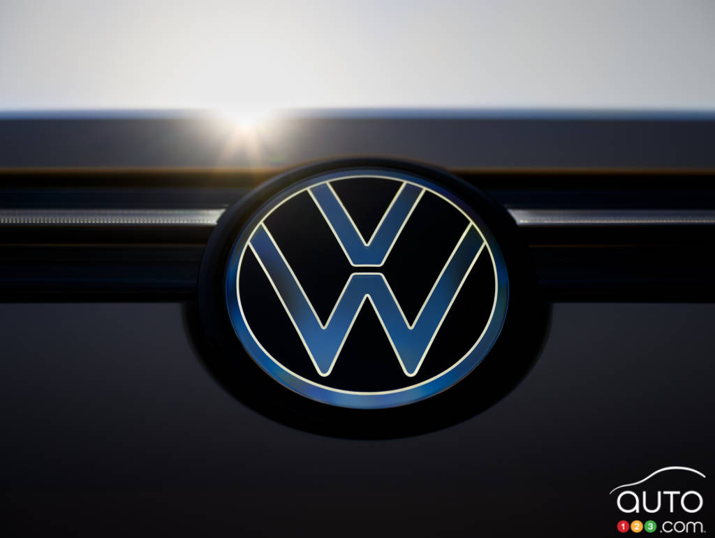 The Volkswagen logo on the 2025 Tiguan