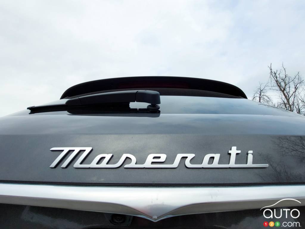 Logo sur le Maserati Grecale