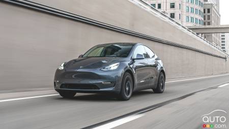 Tesla Accused of Manipulating Vehicle Odometers to Limit Warranty Repairs
