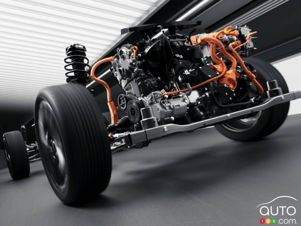 Hyundai has presented a new dual-motor hybrid powertrain that promises a 45-percent gain in energy efficiency.
