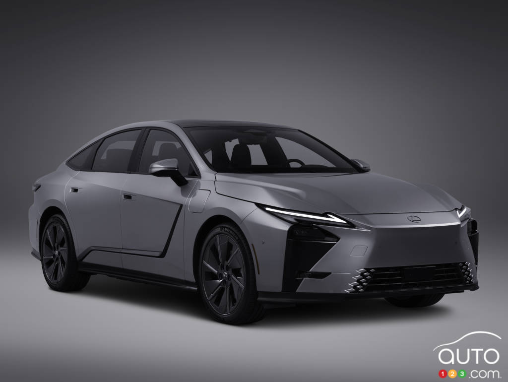 La Lexus ES 500e 2026