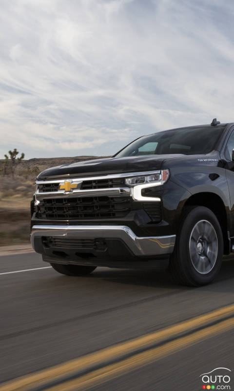 GM Is Recalling Nearly 900,000 SUVs, Pickups with 6.2L V8 Engines