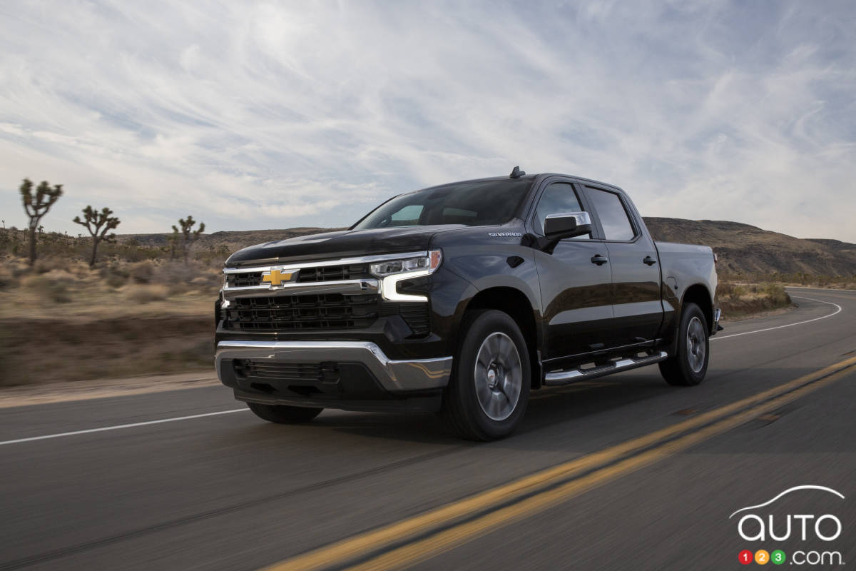 GM Is Recalling Nearly 900,000 SUVs, Pickups with 6.2L V8 Engines