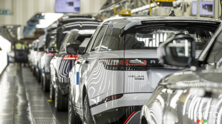 Jaguar Land Rover Resuming Vehicle Deliveries to U.S.
