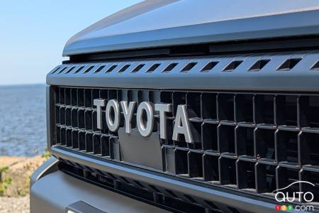 Toyota encaisse un coup de 1,64 milliard CAD en raison des tarifs américains