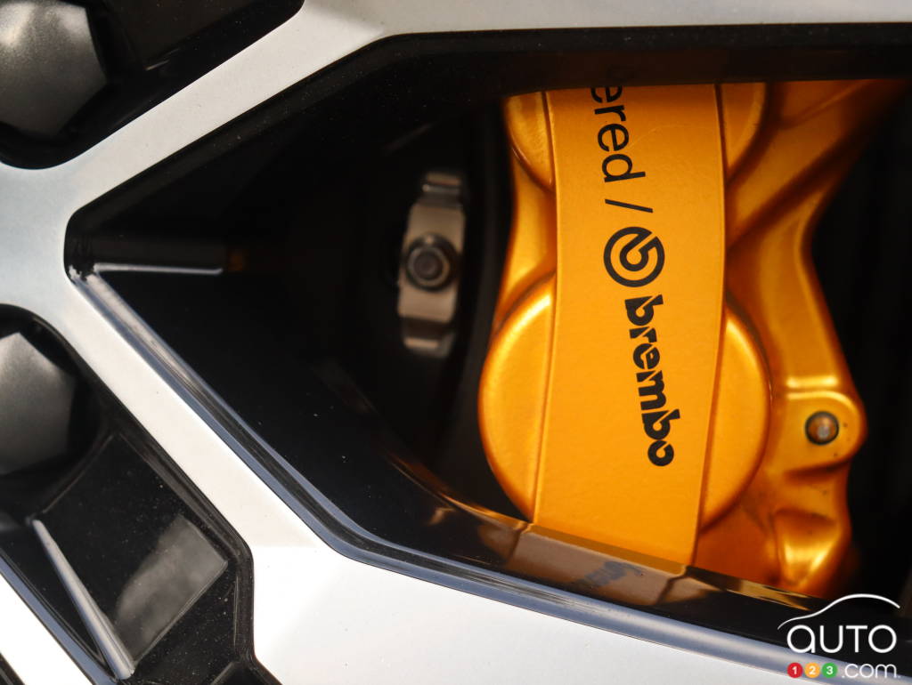 Brembo brakes on Volvo V60 Recharge Polestar Engineered 2024