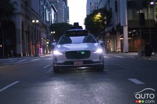 Waymo Recalls Most of its Self-Driving Taxis to Fix Software Problem