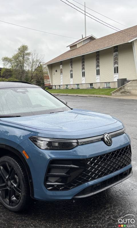 2025 Volkswagen Tiguan First Drive: Swapping Jeans for a 3-Piece Suit